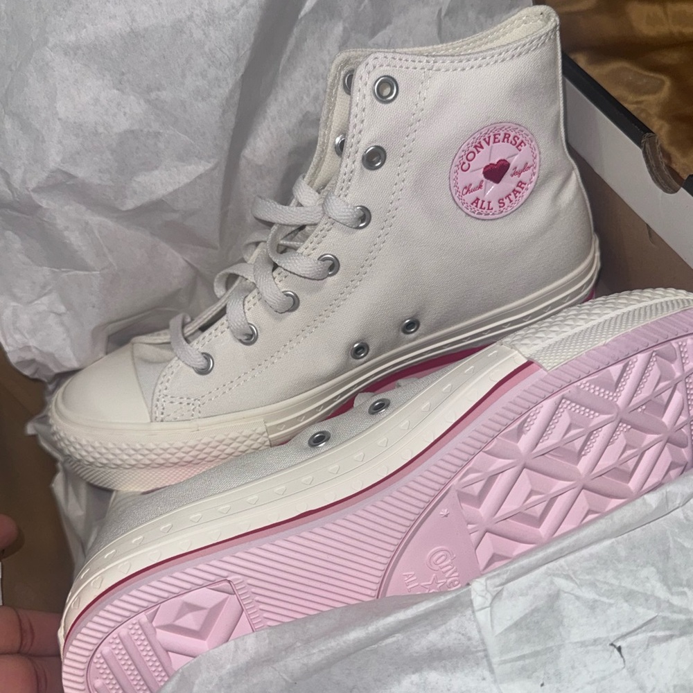 Valentine Converse
